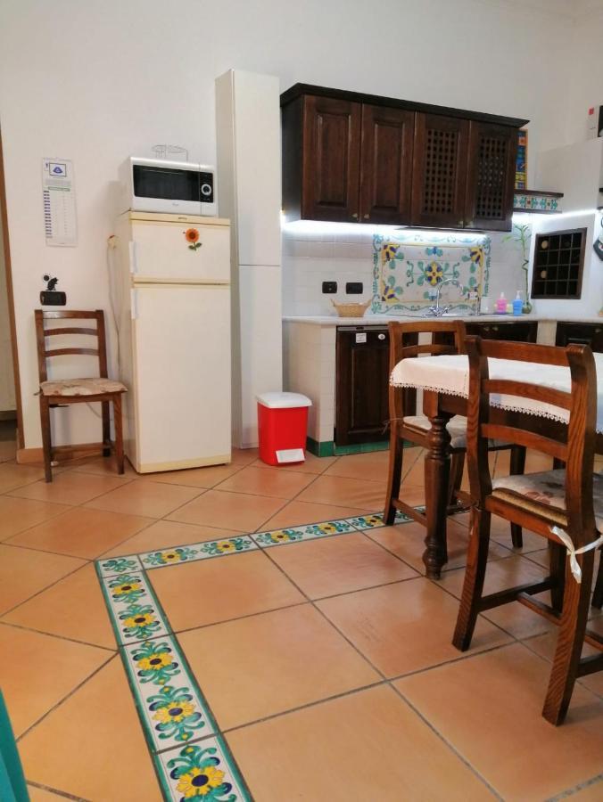 La Casa Di Tania A Napoli Apartamento Exterior foto